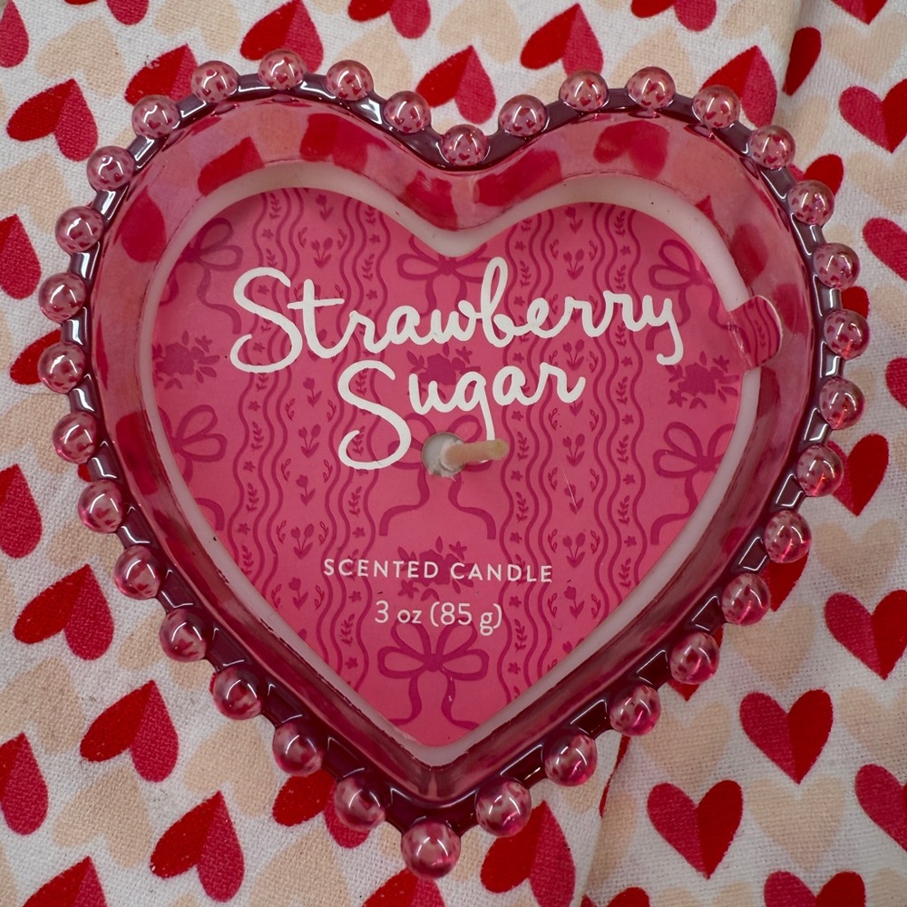 ❤️ Valentines Day Glass Heart Candle Strawberry Sugar❤️Bullseye's Playground NWT